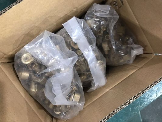 平頭注射パッカー接続のための便利で簡単に結合するノズル