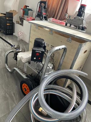 鋼鉄 M19 セメント コンクリート グルーティング マシン 74kg ボリューム グルーティングのための伝統的な設計